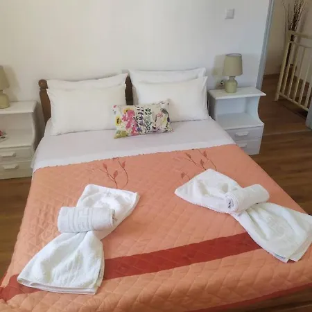 Eutyxia House In Walk To Center & Beaches Appartamento